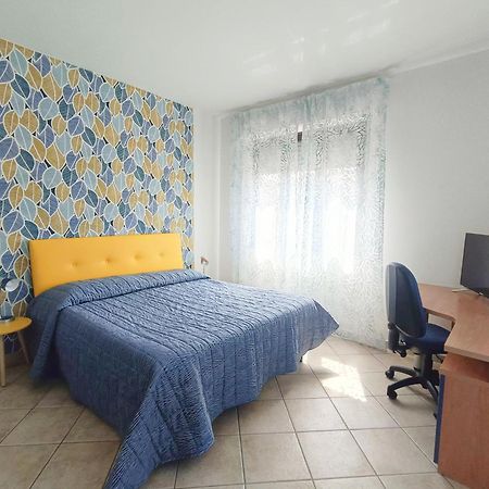 Affittacamere Center Room Tortoli Bagian luar foto