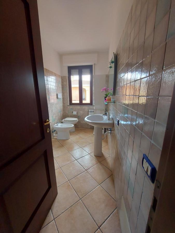 Affittacamere Center Room Tortoli Bagian luar foto
